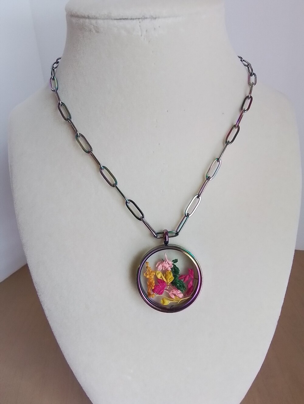 LOCKET - Stainless Steel Rainbow Locket